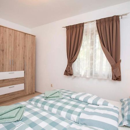 Apartmani Marica Plomin Exterior photo
